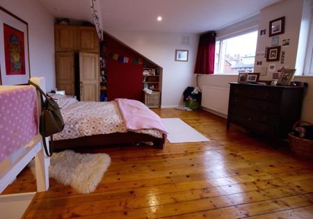 3 bedroom detached house to rent - Photo 4