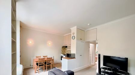 1 Bed 1 Bath - Photo 2