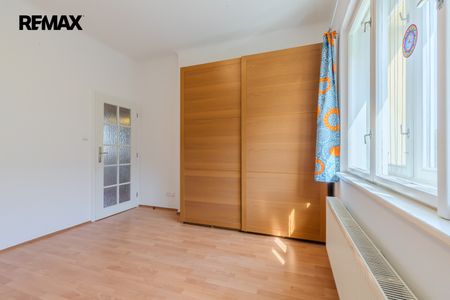 Pronájem bytu 2+kk v osobním vlastnictví 41 m², Praha 5 - Košíře - Фото 2