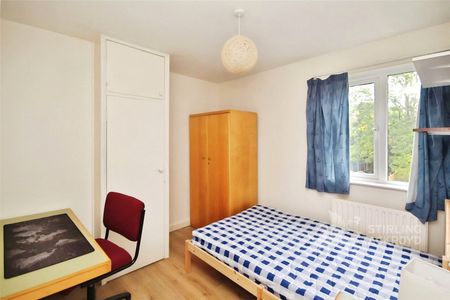 Canterbury Road, Guildford, GU2 9TF - Photo 4