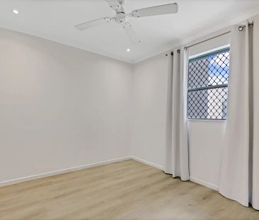 Freshly renovated unit in prestigious Cotton Tree area - Photo 1