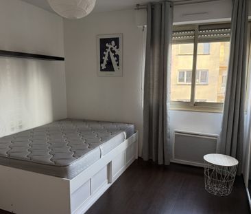 Joli 2 pièces meublé avec balcon et garage Centre de la Ro - Photo 2