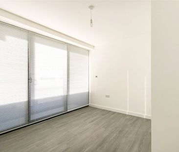 Bartley Street, Bedminster - Photo 2