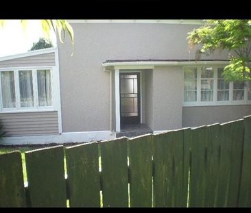 Charming 3BR Home in Wesley, Auckland - Photo 5