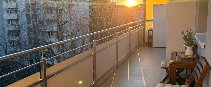 Sanierte 2 Zimmer Wohnung mit Balkon und Einbauküche - Foto 1
