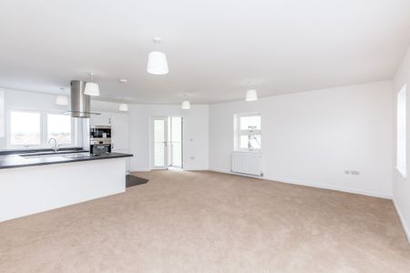 3 bedroom apartment to rent Bodmin Place, Broughton, Milton Keynes, Buckinghamshire, MK10 - Photo 3