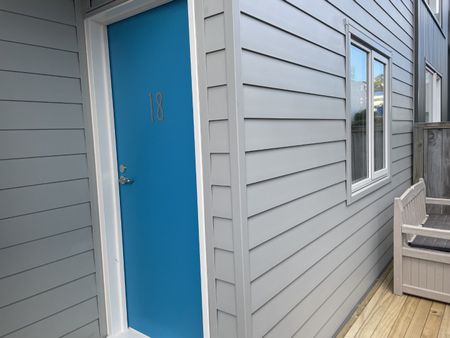 Townhouse Living - Photo 3