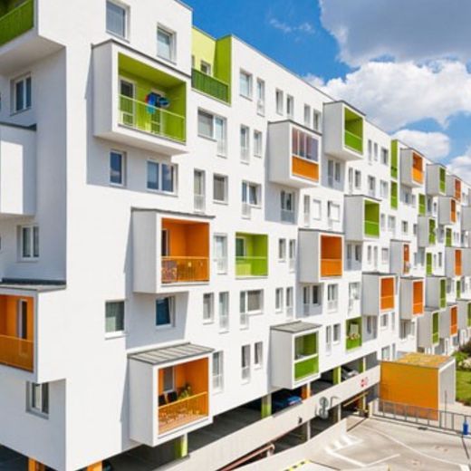 Moderný 2-izbový byt s balkónom a parkovaním v novostavbe - Photo 1