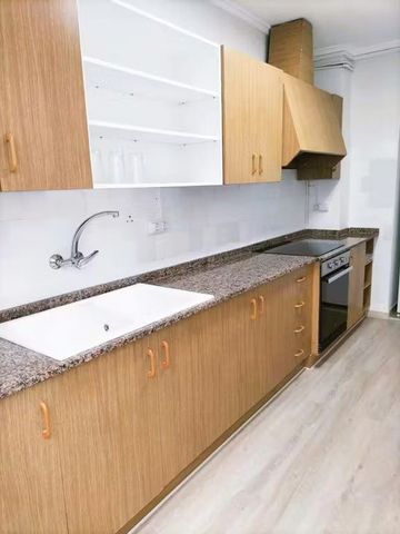 Carrer de l'Olivereta, Valencia, Valencian Community 46018 - Photo 4