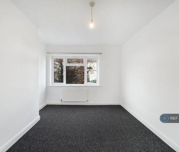 2 bedroom maisonette to rent - Photo 3