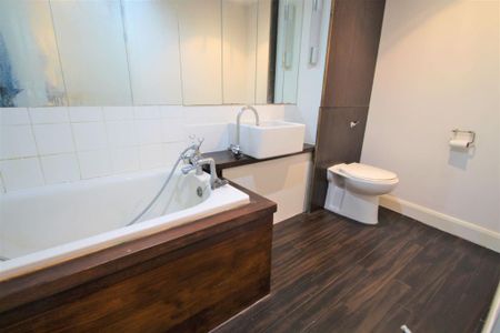 2 bedroom apartment to rent - Photo 5