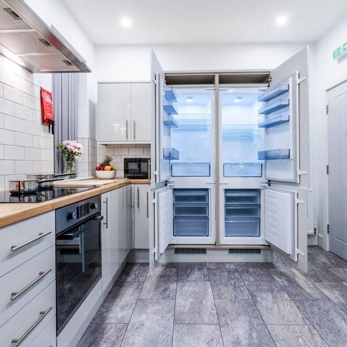 1 bedroom in a house share to rent - Photo 1