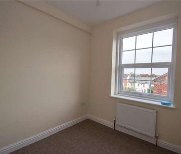 Market Street, Crediton, Devon, EX17 - Photo 2