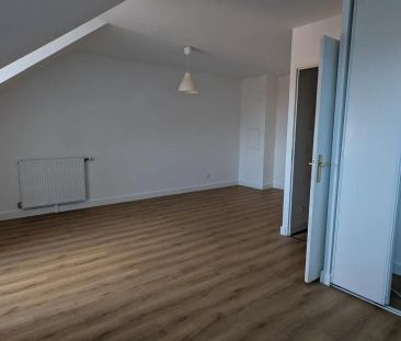 Appartement à louer 1 pièce 29.8m² - Photo 1