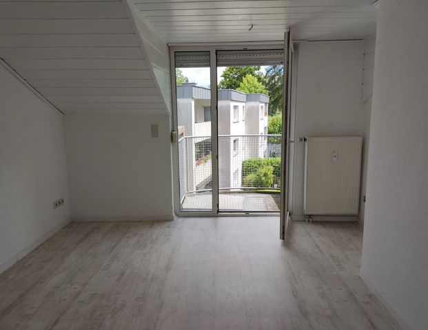 / Dachgeschosswohnung mit 2 Balkonen in Meschede - Foto 1