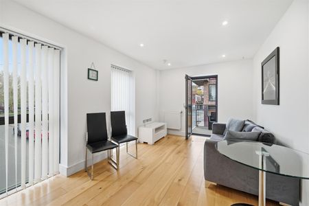 Apartment To Let - Photo 2