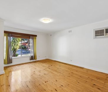 Comfortable Living in Glenelg East - Photo 1