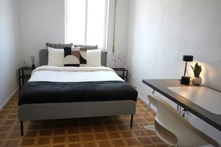 Calle de la Virgen de Aránzazu, Madrid, Community of Madrid 28034 - Photo 2