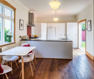 2 Bedroom Warm Bungalow in Petone - Photo 6