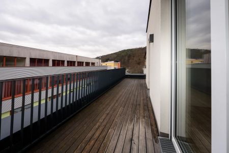 Wohnen im obersten Stock: 2-Zimmer-Wohnung mit großer Sonnenterrasse - Photo 4