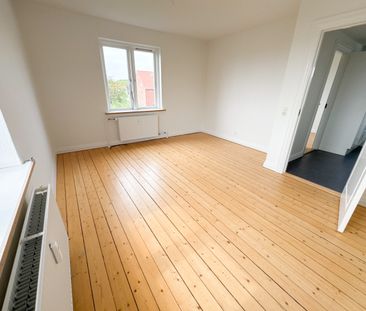 Lys og skøn 2-værelses lejlighed i Nørresundby - Photo 1