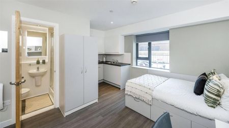 Studio to rent - Photo 5