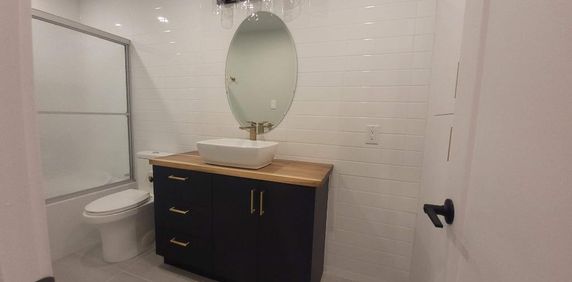 Condo 4 1/2 Rosemère, bord de l'eau. - Photo 2