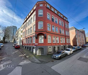 Stilvoll wohnen mit Altbaucharme – 3-Zimmer-Wohnung mit Aufzug und ... - Foto 5