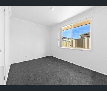 Newly Renovated Family Home with Brand-New Kitchen (Furniture is no... - Photo 5