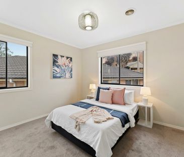 Stylish Three-Bedroom Townhouse in Prime Boronia Location - Photo 5