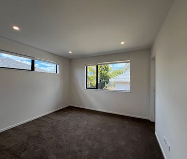 Brand new in the heart Torbay! - Photo 1