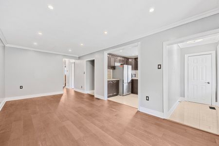 For Lease - 228 Penn Avenue Unit# Main, Newmarket, Ontario - Photo 2