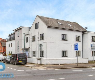 2 bed Flat for Rent - Photo 4