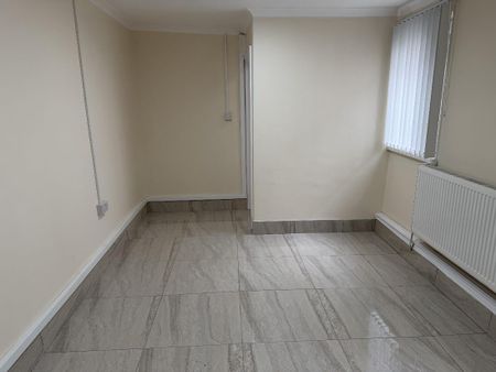 Surrey Street, Cardiff, CF5 1JZ, City CentreCanton, Cardiff, cf5 1jz - Photo 4