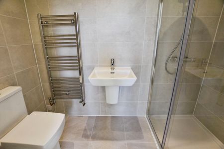 3 bedroom House To Let - Photo 5