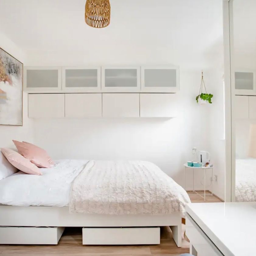 Room in a Shared House, Harlinger St, SE18 - Photo 1