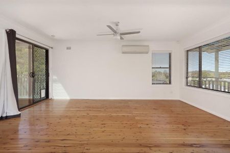 Home For Rent - Photo 3
