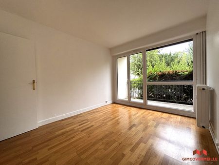Location Appartement 5 pièces 122m² - Photo 2