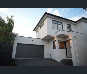 4/6 Zenith Rise, Bundoora, Vic 3083 - Photo 3