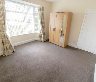 3 bedroom detached bungalow to rent - Photo 2