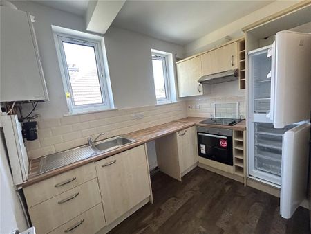 3 bedroom apartment to rent - Photo 5