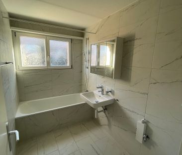 "Erstvermietung nach Sanierung, 4-ZW mit zwei Balkonen und eigener ... - Foto 4