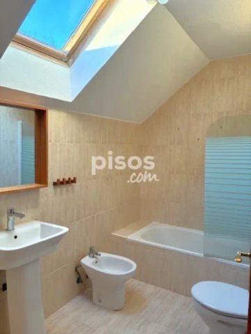 Chalet en alquiler en Calle de Colombia, cerca de Calle de Chile - Photo 4