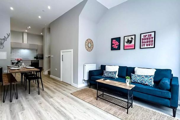 1 bedroom in a house share to rent - Photo 1