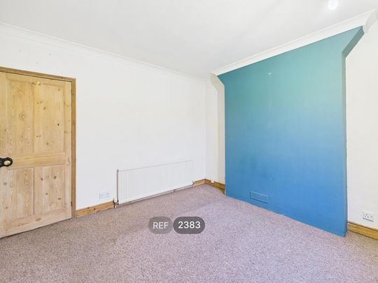 2 bedroom property to rent - Photo 1