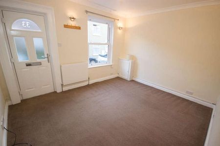 Alfred Street, East Cowes, Isle Of Wight, PO32 - Photo 5