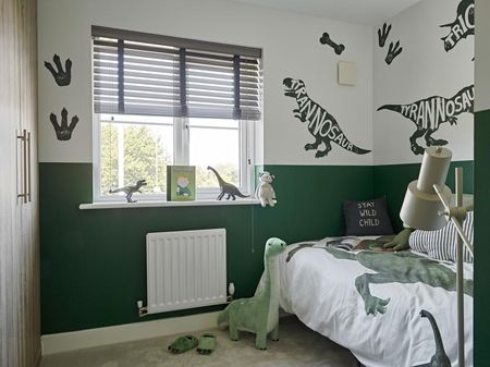 4 bedroom detached house to rent - Photo 2