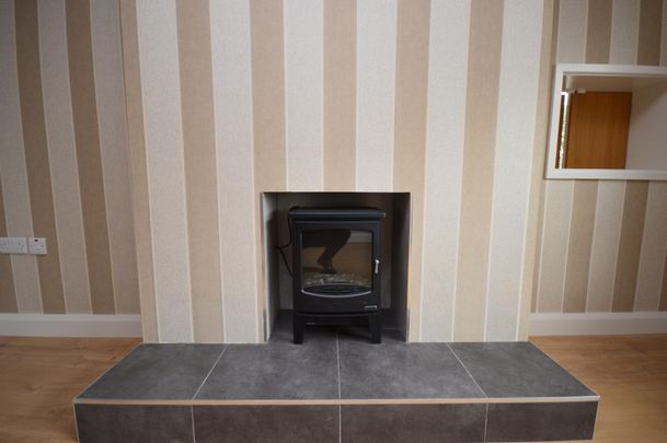 3 Bed Detached Bungalow - Photo 1