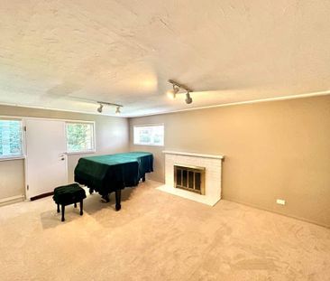 915 Wentworth Ave, North Vancouver - Photo 3