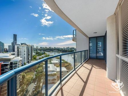 An Entertainerâs Paradise with Superb City & South Bank Views! - Photo 2